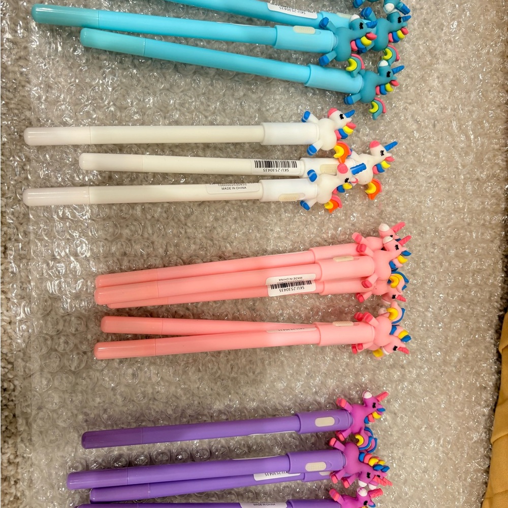 Bundle for 17 pieces of Unicorn pens (ballpoint pens)